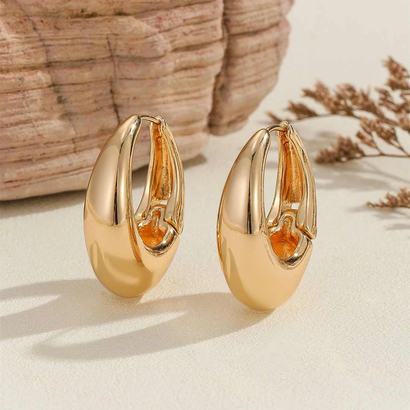 just-lil-things-gold-hoop-earrings-jlt12037