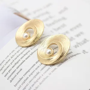 just-lil-things-gold-pin-earrings-jlt11956